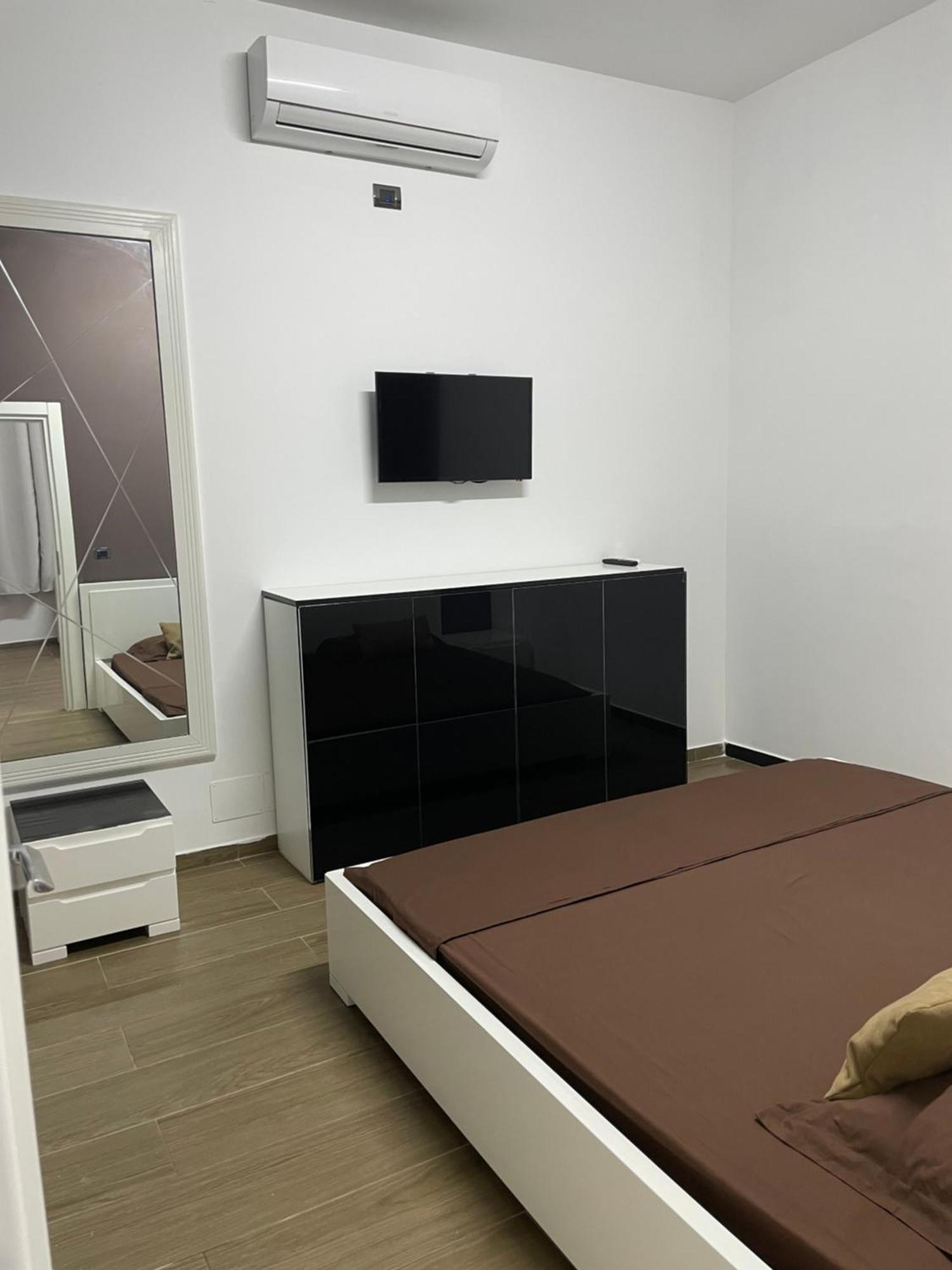 Gold Apartament Vlorë Exterior foto